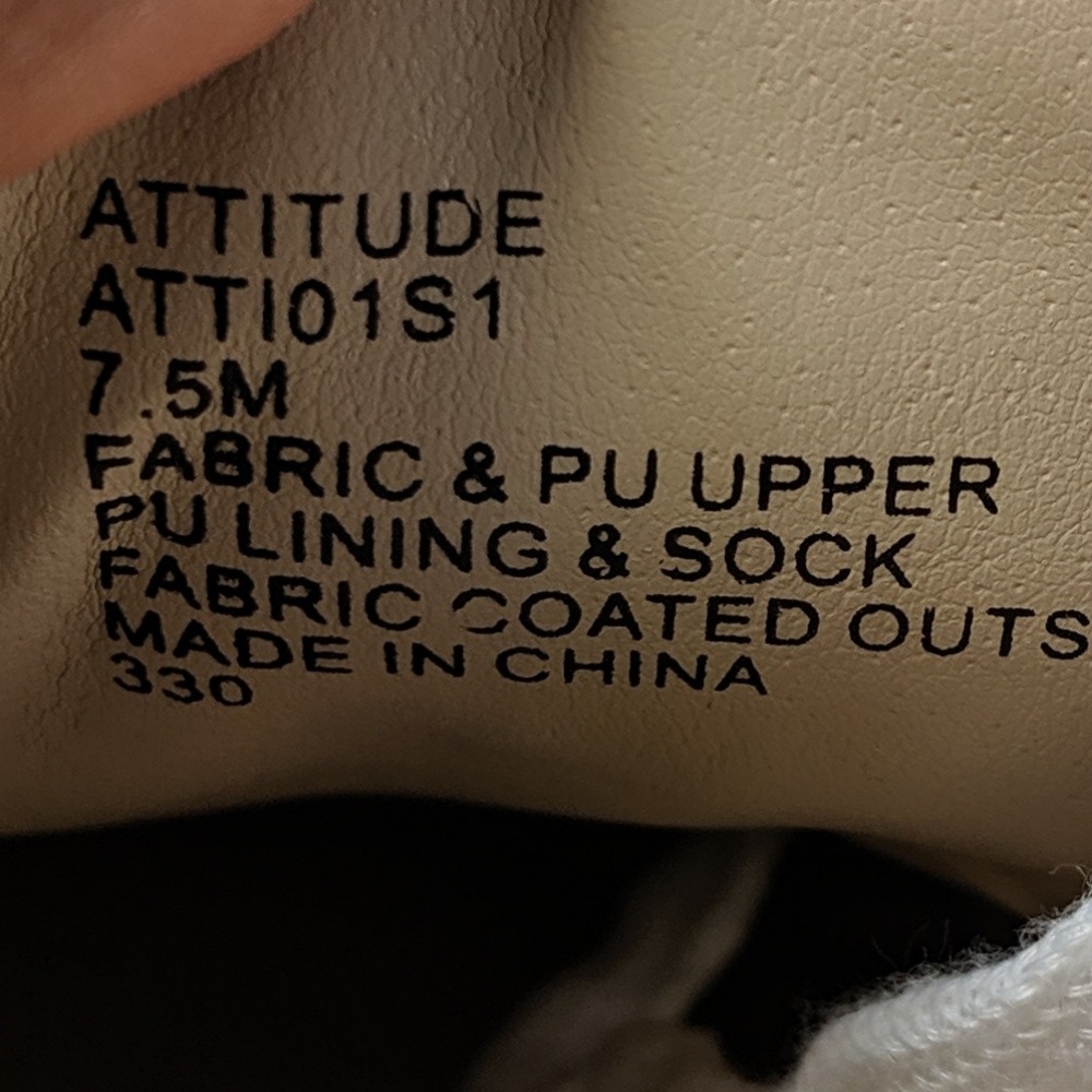NEW Steve Madden Attitude - Picture 7 of 7